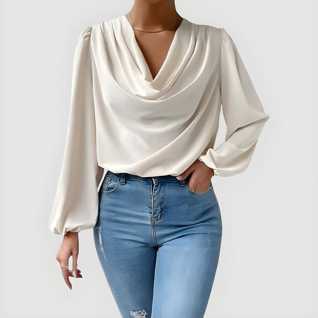 Julia™ | Lätt och Luftig Chiffonblus med Elegant V-ringning